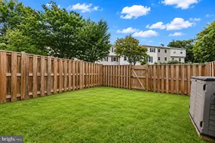 6426 Silver Ridge Cir, Alexandria, VA 22315 - Photo 23