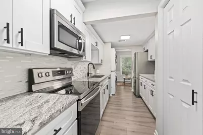 6426 Silver Ridge Circle, Alexandria, VA 22315 - Photo 5
