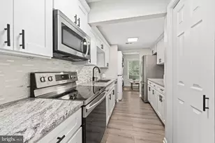 6426 Silver Ridge Cir, Alexandria, VA 22315 - Photo 5