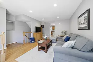 3012 Colonial Springs Ct, Alexandria, VA 22306 - Photo 7