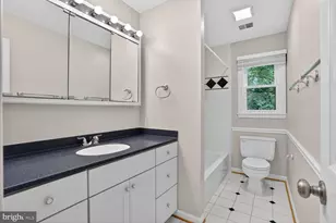 1651 Lozano Dr, Vienna, VA 22182 - Photo 41