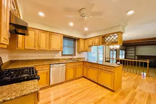 7227 Devereux Ct, Alexandria, VA 22315 - Photo 9