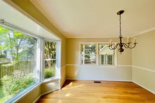 7227 Devereux Ct, Alexandria, VA 22315 - Photo 3