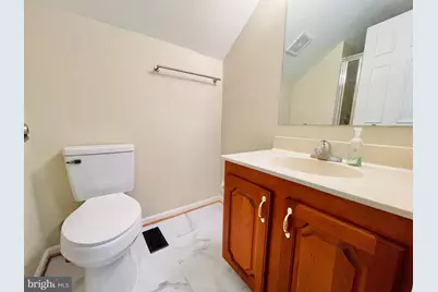 7227 Devereux Court, Alexandria, VA 22315 - Photo 17