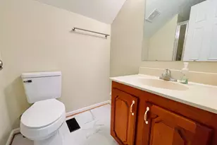 7227 Devereux Ct, Alexandria, VA 22315 - Photo 15