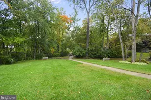 9712 Kingsbridge Dr, Fairfax, VA 22031 - Photo 25