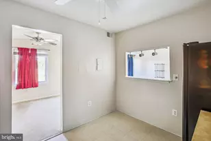 9712 Kingsbridge Dr, Fairfax, VA 22031 - Photo 13