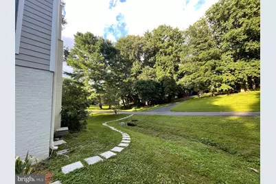 3137 Trenholm Drive, Oakton, VA 22124 - Photo 3
