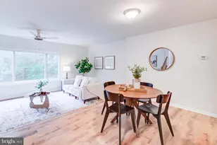 6910 Trestle Ct, Lorton, VA 22079 - Photo 9