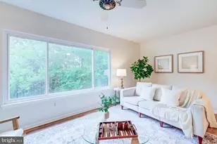 6910 Trestle Ct, Lorton, VA 22079 - Photo 7