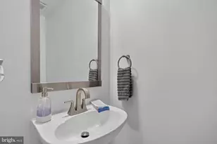 6717 Royal Thomas Way, Alexandria, VA 22315 - Photo 13