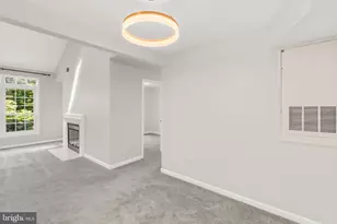 2221 Lovedale Ln, Reston, VA 20191 - Photo 19
