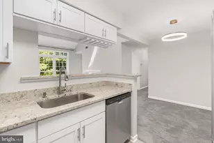 2221 Lovedale Ln, Reston, VA 20191 - Photo 23