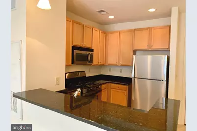 2655 Prosperity Avenue #318, Fairfax, VA 22031 - Photo 7