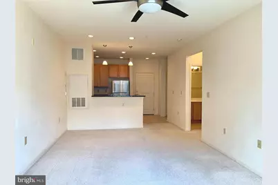 2655 Prosperity Avenue #318, Fairfax, VA 22031 - Photo 17