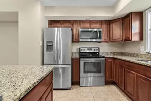 6629 Burlington Pl, Springfield, VA 22152 - Photo 9