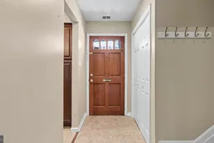 6629 Burlington Pl, Springfield, VA 22152 - Photo 3