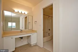 8360 Greensboro Dr, McLean, VA 22102 - Photo 15