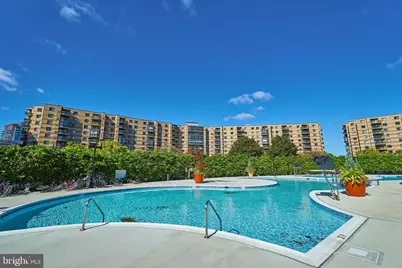 8360 Greensboro Drive #922, McLean, VA 22102 - Photo 31
