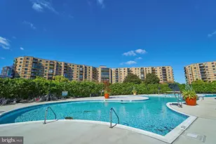 8360 Greensboro Dr, McLean, VA 22102 - Photo 31