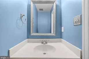 10256 Eagle Nest Ct, Fairfax, VA 22032 - Photo 15
