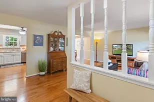 5803 Wood Laurel Ct, Burke, VA 22015 - Photo 5