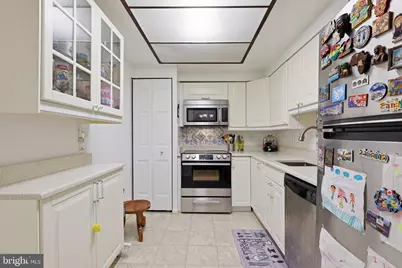 7600 Tremayne Place #203, McLean, VA 22102 - Photo 7