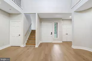 11109 Elmview Pl, Great Falls, VA 22066 - Photo 5