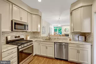 1258 Woodbrook Ct, Reston, VA 20194 - Photo 7