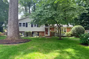 2542 Hillsman St, Falls Church, VA 22043 - Photo 1
