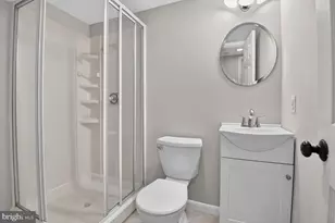 2542 Hillsman St, Falls Church, VA 22043 - Photo 21