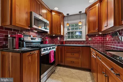 1007 Westbriar Drive NE, Vienna, VA 22180 - Photo 13