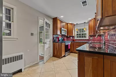 1007 Westbriar Drive NE, Vienna, VA 22180 - Photo 11