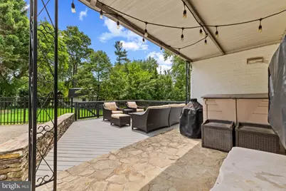 1007 Westbriar Drive NE, Vienna, VA 22180 - Photo 33