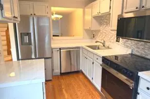 7315 Castleberg Ct, Alexandria, VA 22315 - Photo 7