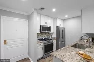5575 Seminary Rd, Falls Church, VA 22041 - Photo 9