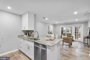5575 Seminary Rd, Falls Church, VA 22041 - Photo 11
