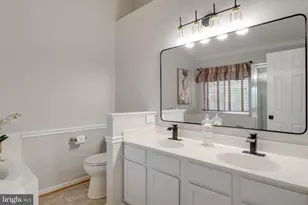 8364 Millwood Dr, Springfield, VA 22152 - Photo 17