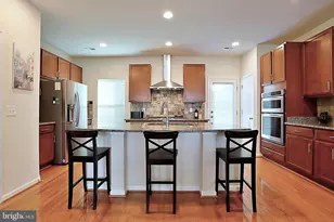 9612 Stockwell Ln, Fairfax, VA 22031 - Photo 3
