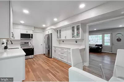 12833 Point Pleasant Drive, Fairfax, VA 22033 - Photo 9