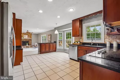 4609 Sand Rock Lane, Chantilly, VA 20151 - Photo 9