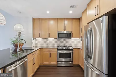 8220 Crestwood Heights Drive #206, McLean, VA 22102 - Photo 9