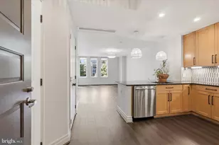 8220 Crestwood Heights Dr, McLean, VA 22102 - Photo 7