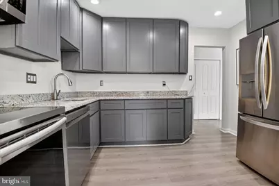9702 Kingsbridge Drive #302, Fairfax, VA 22031 - Photo 3