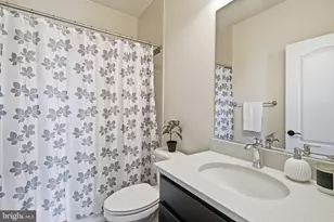 7821 Old Falls Rd, McLean, VA 22102 - Photo 39