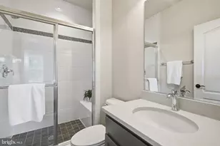7821 Old Falls Rd, McLean, VA 22102 - Photo 37