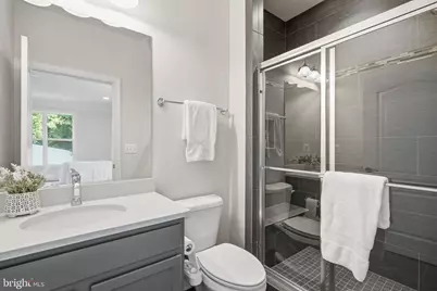 7821 Old Falls Road, McLean, VA 22102 - Photo 23