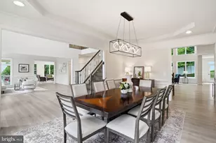 7821 Old Falls Rd, McLean, VA 22102 - Photo 11