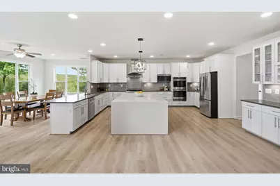 7821 Old Falls Road, McLean, VA 22102 - Photo 17