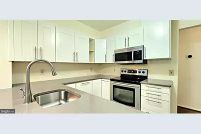 8729 Sheridan Farms Court, Springfield, VA 22152 - Photo 11